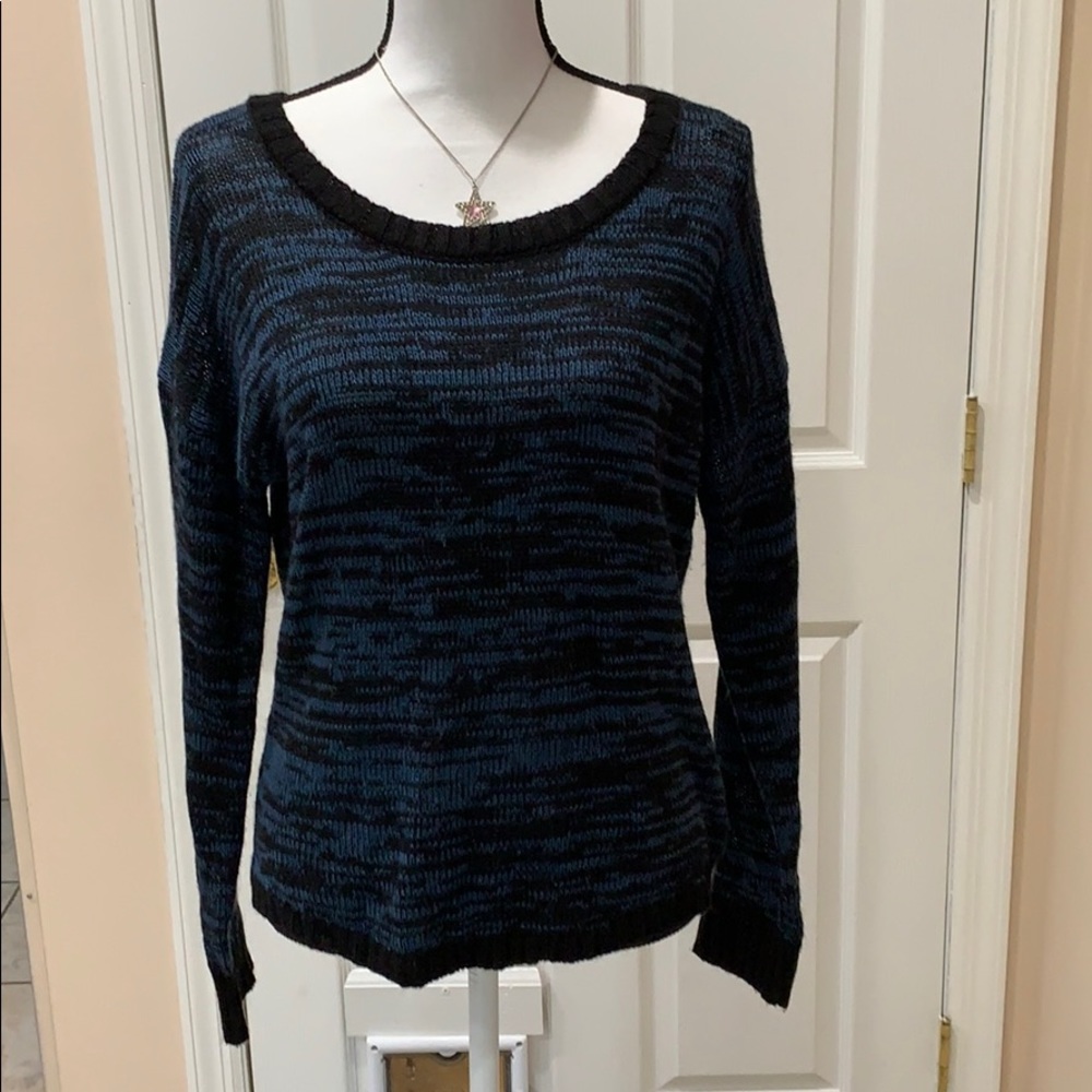Mine Blue black bows Open back sweater sz M